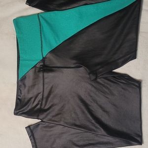 Zyia Jade Stone River Metallic Light N Tight Hi-rise leggings